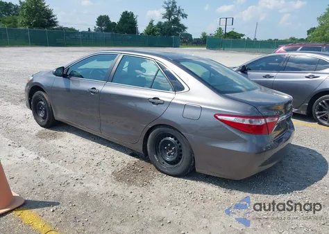 2016 Toyota Camry Le z USA, uszkodzony, nr VIN 4T4BF1FK5GR581229